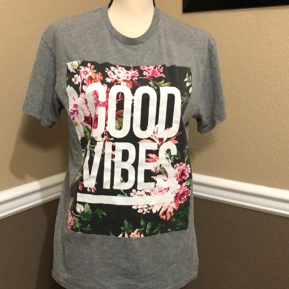 2 Monkeys Good Vibes Women’s Graphic T-Shirt